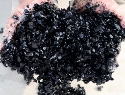 新化沥青冷补料（沥青砂）的优势特点与施工流程解析